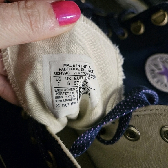 Converse Chuck Taylor All Star Women's High Tops Blue, Faux Fur, Size 8 - Picture 4 of 6